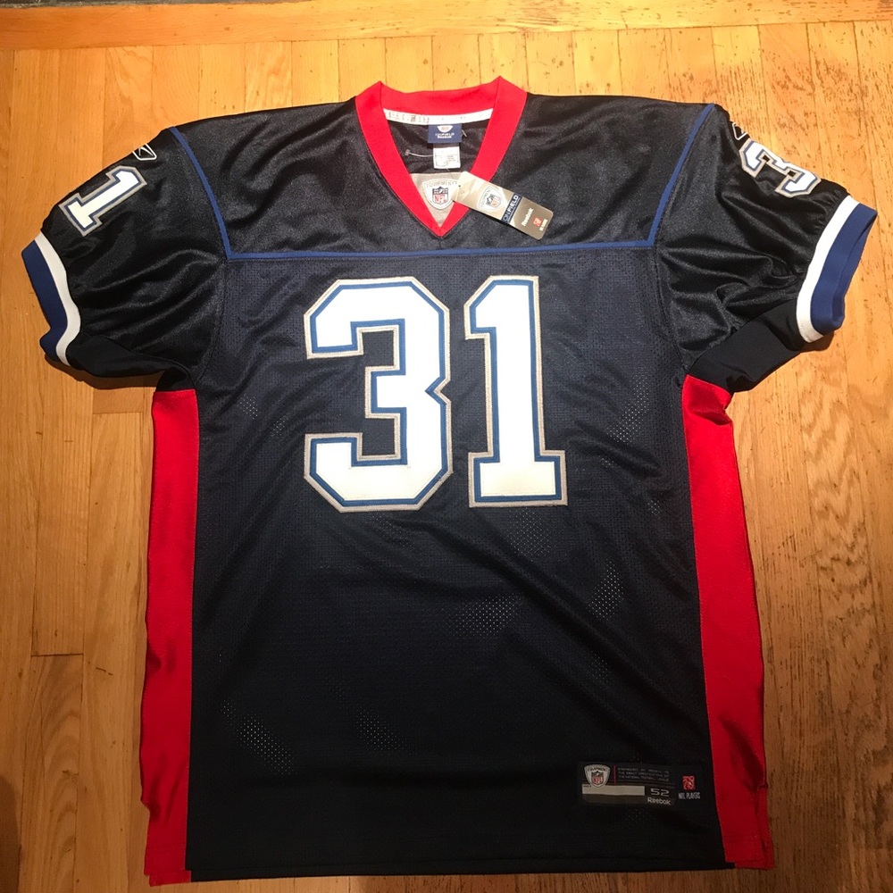 Buffalo Bills jersey- SIGNED by JAIRUS BYRD